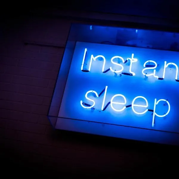 instantSleep Backpackerhostel St Pauli，位于平讷贝格的酒店