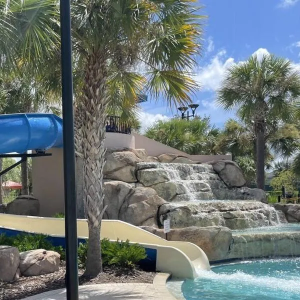 4159 -Private Pool&Spa at Resort-slides，位于达文波特的酒店