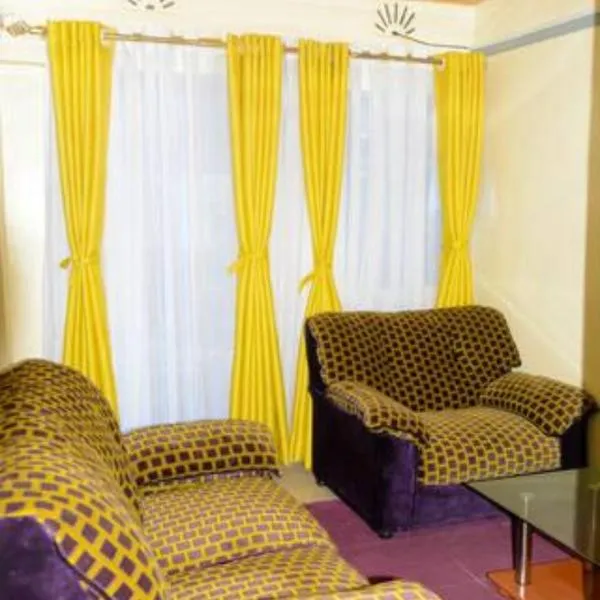 Beautiful 1BR with Wi-Fi & secure parking，位于Kakamega的酒店