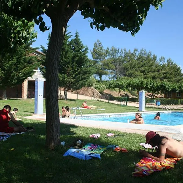 Montsant Park Camping & Bungalow，位于Albagés的酒店