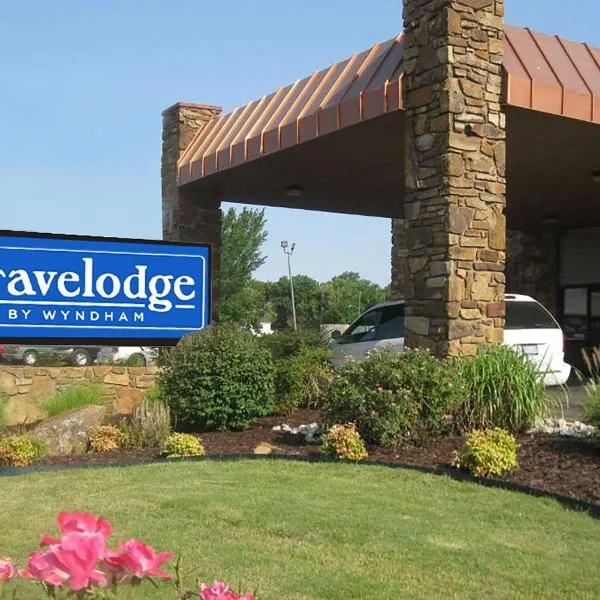 Travelodge by Wyndham Coffeyville，位于Coffeyville的酒店