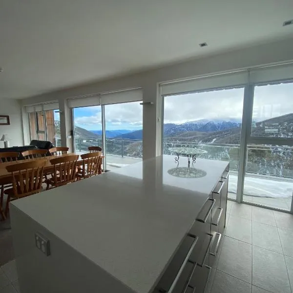 Woodsmoke Two Falls Creek，位于福尔斯克里克的酒店