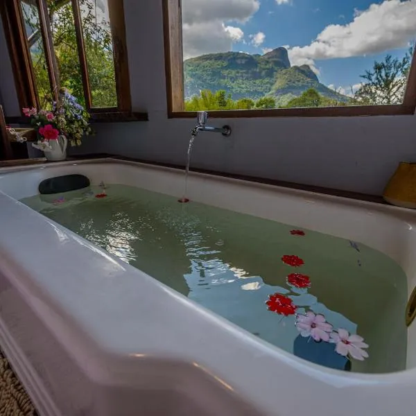 Pousada Mandala das Águas，位于阿尤鲁奥卡的酒店