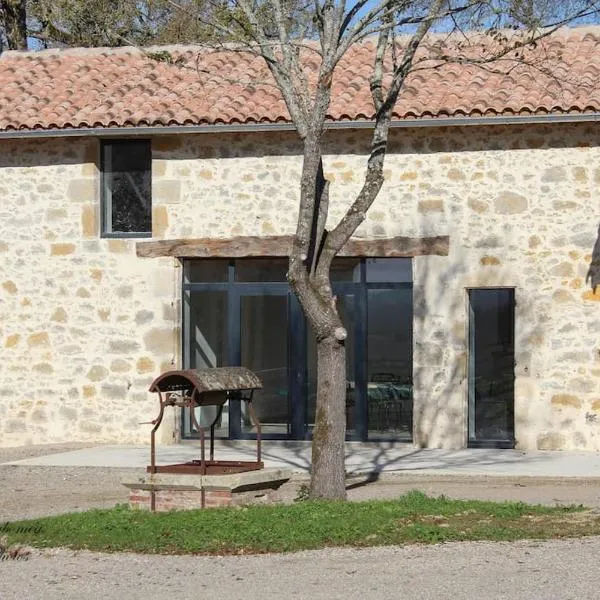 Cottage chaleureux dans un Domaine d'exception，位于Nomdieu的酒店