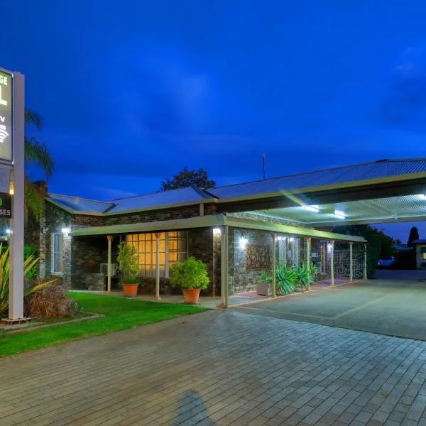 卡斯尔雷汽车旅馆，位于Coonamble的酒店