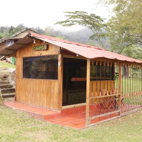 Cabañita en el Parque Natural Ecocenter，位于Santandercito的酒店