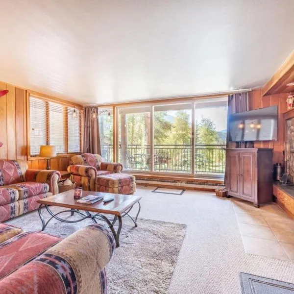 Pines by Summit County Mountain Retreats，位于基斯通的酒店