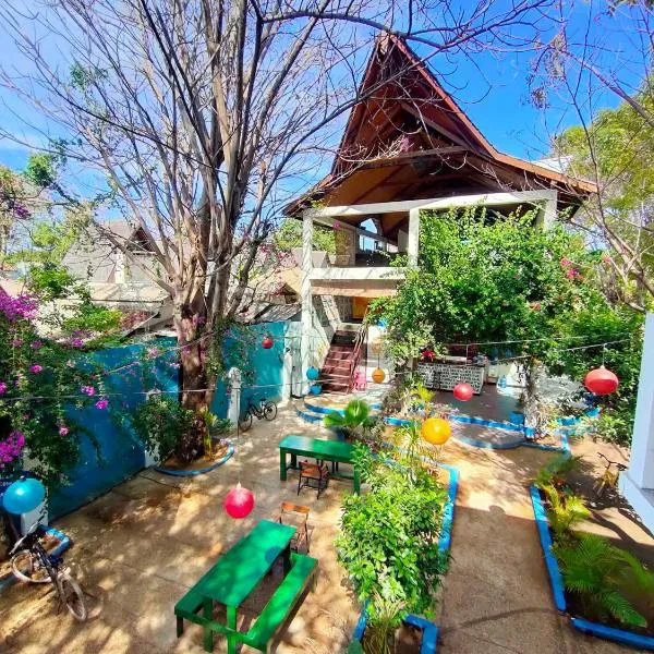 Gili Beach Bum Hostel，位于圣吉吉的酒店