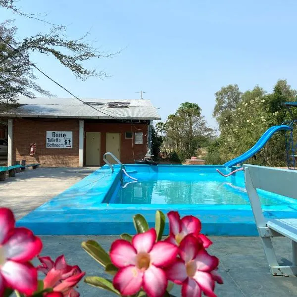 Hotel Campestre Iparoma，位于Estancia Campo Aroma的酒店