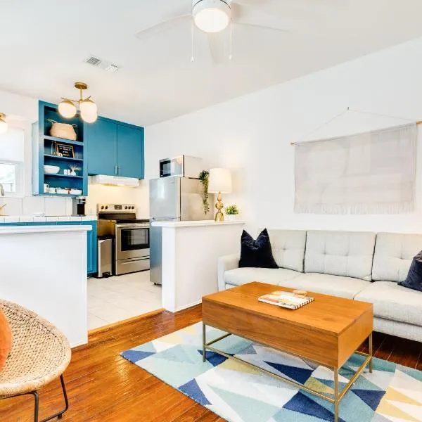 Soleil House - Unit D，位于加尔维斯敦的酒店