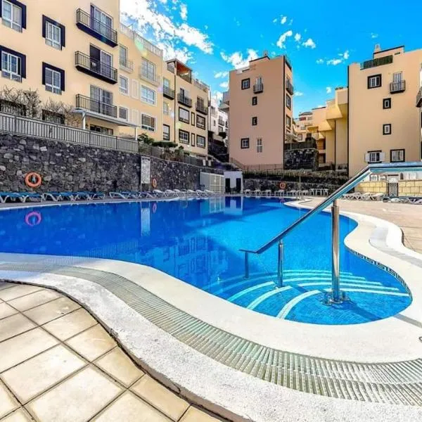 Desirable Rooftop Terrace , 2 Bedroom apartment with WiFi in Costa Adeje，位于卡亚俄萨尔瓦赫的酒店