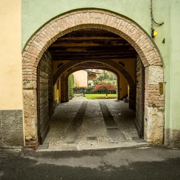 格兰度卡托所普拉住宿加早餐旅馆，位于Alzano Lombardo的酒店