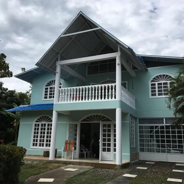 GRANJA CAMPESTRE EN CONDOMINIO EL GUAMO-TOLIMA，位于Purificación的酒店