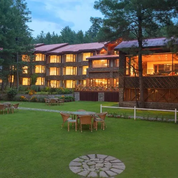 Welcomhotel by ITC Hotels, Pine N Peak, Pahalgam，位于Kolur的酒店