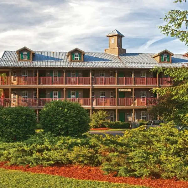 Holiday Inn Club Vacations Oak n Spruce Resort in the Berkshires an IHG Hotel，位于Sheffield的酒店