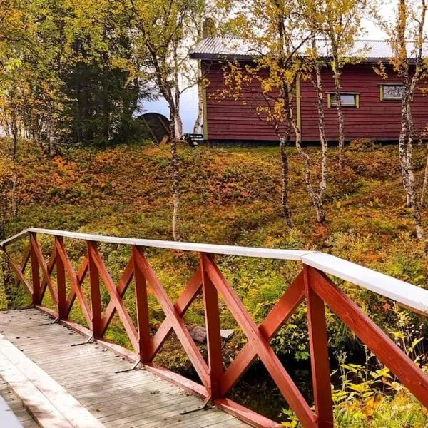 Cosy cabin in North-Norway, Nearby Senja.，位于Sorreisa的酒店