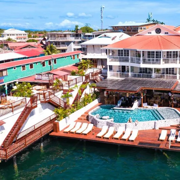 热带套房酒店，位于Punta Caracol的酒店