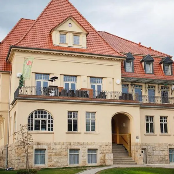 Hotel Villa am Paradies，位于Zöllnitz的酒店