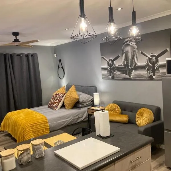 Leafy Retreat Kenridge Trendy，位于德班维尔的酒店