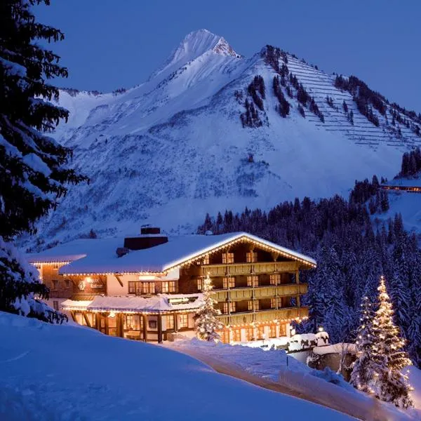 Das alpine Lifestyle Berghotel Madlener，位于布雷根茨沃尔德地区奥的酒店