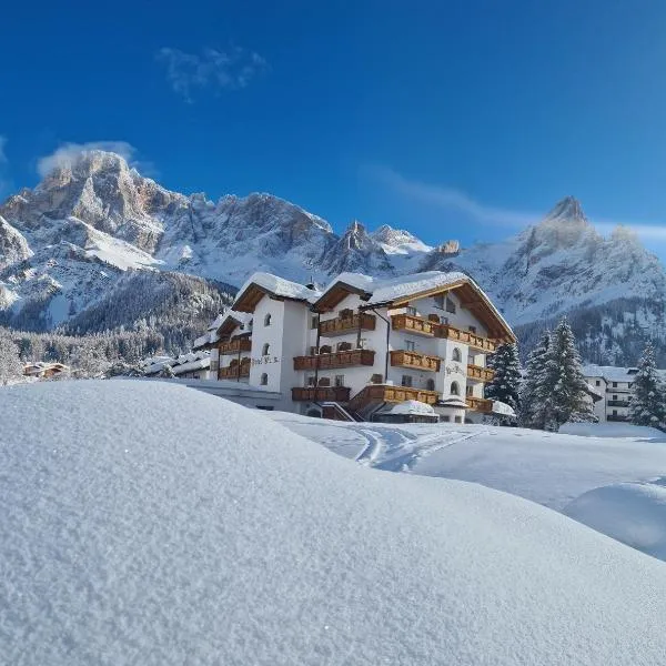 维也纳酒店，位于圣马蒂诺-迪卡斯特罗扎的酒店