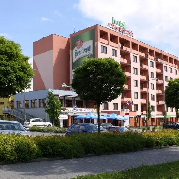 Hotel Cementář，位于贝奇瓦河畔特普利采的酒店