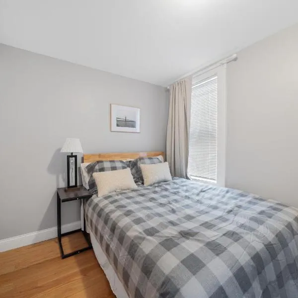 Easy Commute South Boston 4BR 1BH Apt，位于波士顿的酒店