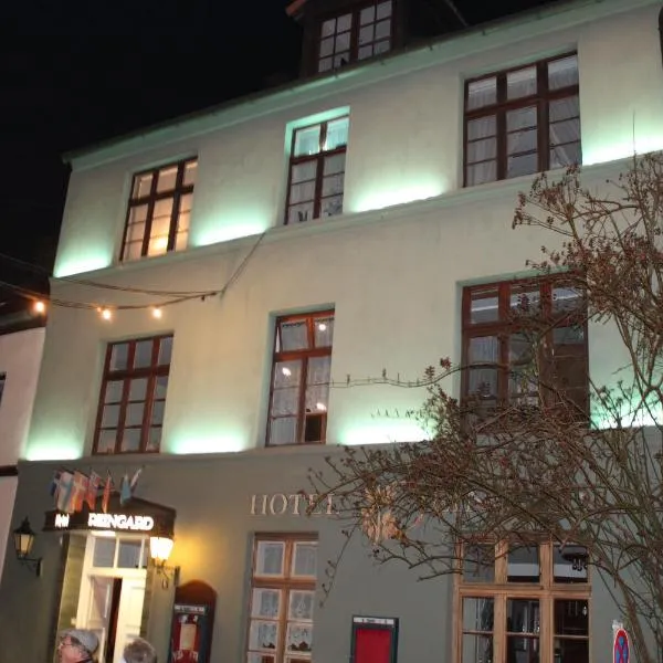 莱茵哈德酒店，位于赫亨基尔兴的酒店