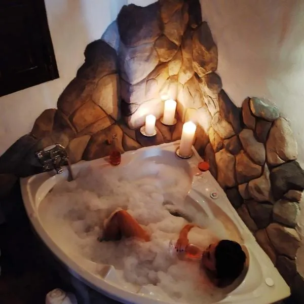 El escondite de Martina, Casa Rural Romántica，位于塞特尼尔的酒店