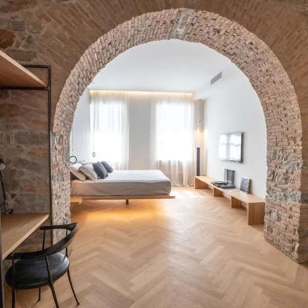 S1 Luxury Suites and Rooms，位于的里雅斯特的酒店