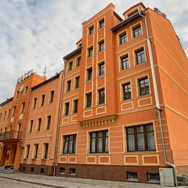 卡米尼兹卡酒店，位于莱格尼察的酒店