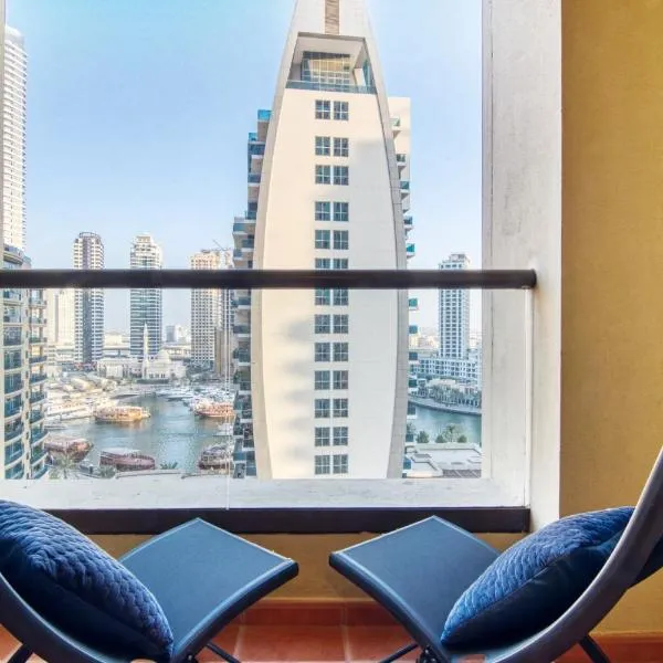 La Buena Vida Holiday Homes, Luxe, 3BR with, full kitchen, Marina View, by JBR Beach, Tram & Marina，位于迪拜的酒店