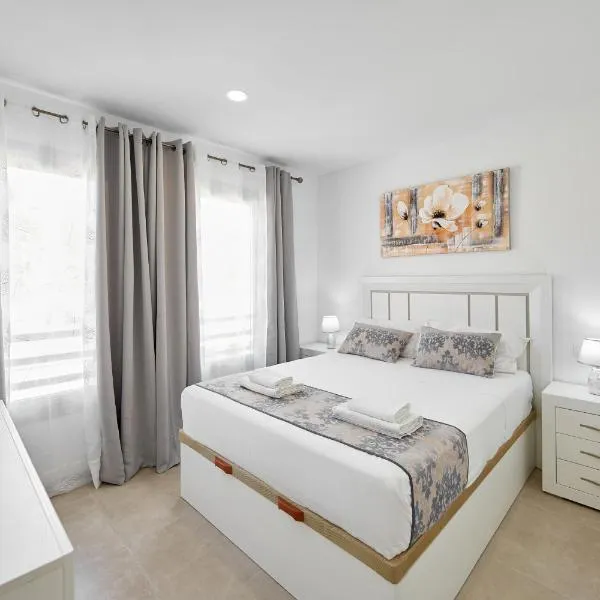 Sonrisa Deluxe Apartments, Levante，位于贝尼多姆的酒店