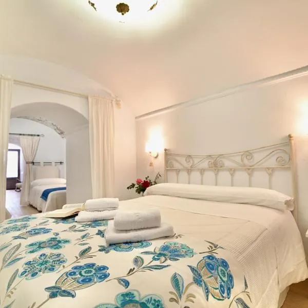 Casa Cueva Los Mosaicos，位于瓜迪克斯的酒店