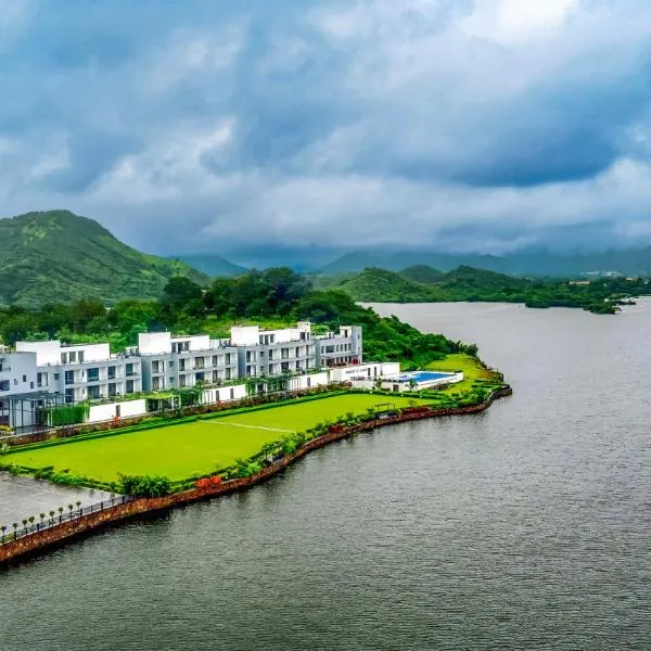 ZANA Lakeview Resort - most scenic lakeside resort，位于乌代浦的酒店