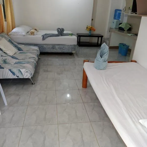 Okoy Guest House，位于班塔延岛的酒店