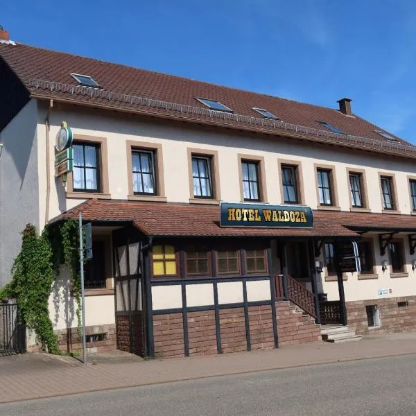Hotel Waldoza，位于Waldmohr的酒店