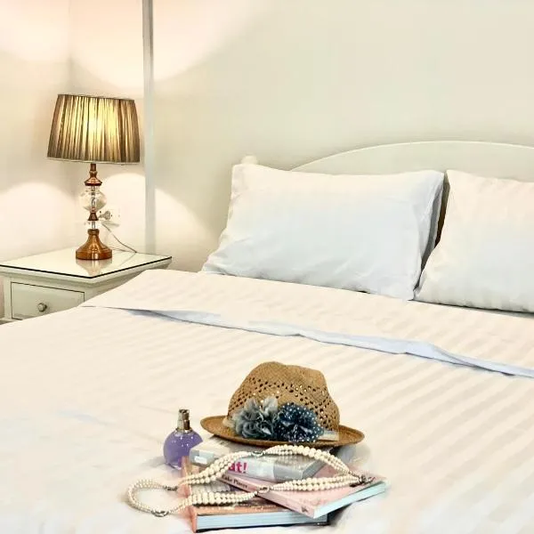 Aora Boutique Hotel Sutthisan，位于Ban Song Krathiam的酒店