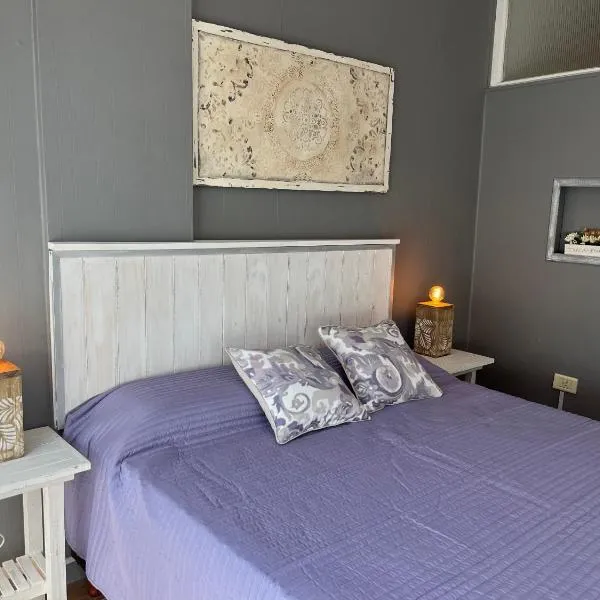 Hermoso departamento sobre la peatonal estacionamiento incluido，位于康考迪亚的酒店