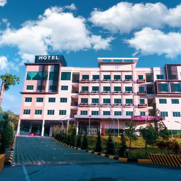 D&F BOUTIQUE HOTEL SEREMBAN 2，位于Kampong Latak的酒店