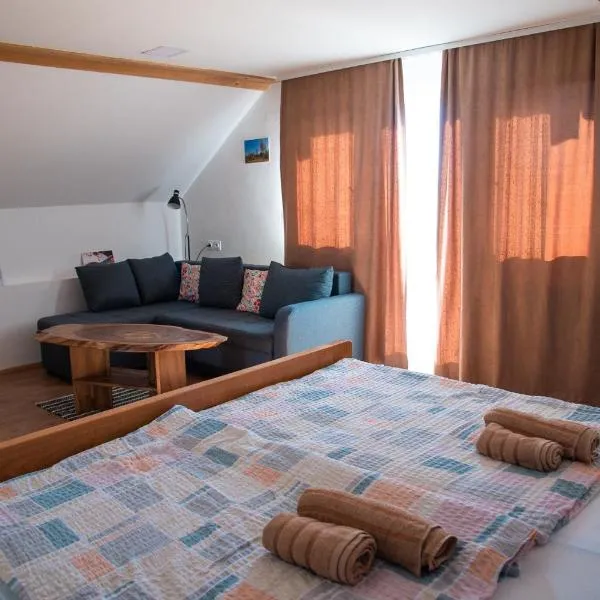 Apartma ''Pri Movernu''，位于Gradac的酒店