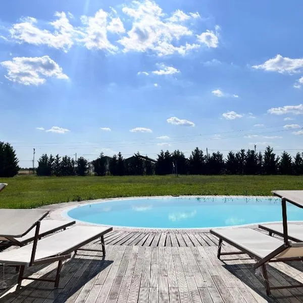 Cottage indipendente con piscina privata，位于费拉拉的酒店