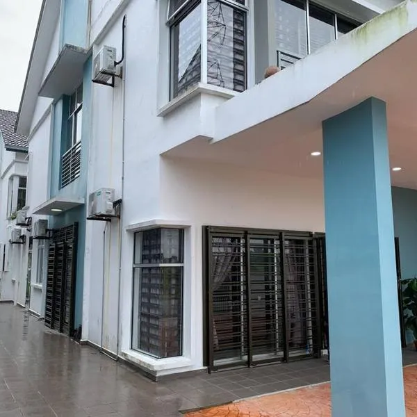 Hud hud Homestay Gelang Patah，位于Pekan Nanas的酒店