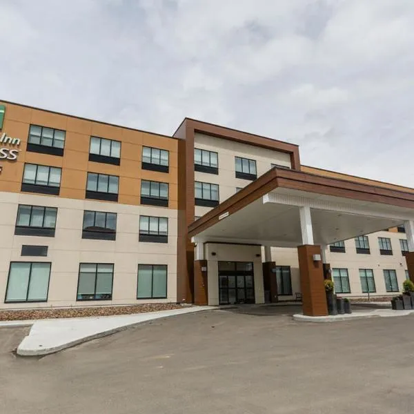 Holiday Inn Express & Suites Edmonton N - St Albert, an IHG Hotel，位于Morinville的酒店