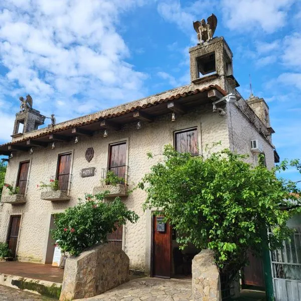 Hostal casa de las gargolas，位于Amapala的酒店
