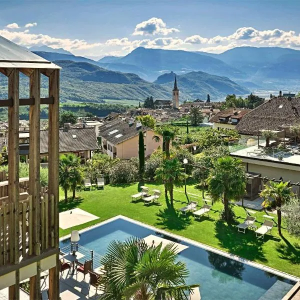 Das Panorama Designhotel，位于Romeno的酒店