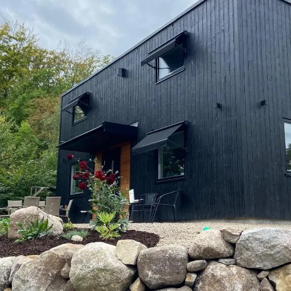 Port Hotel Ocean Villa，位于卡尔斯港的酒店