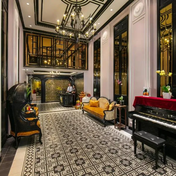 Lavender Central Hotel & Spa Hanoi，位于河内的酒店