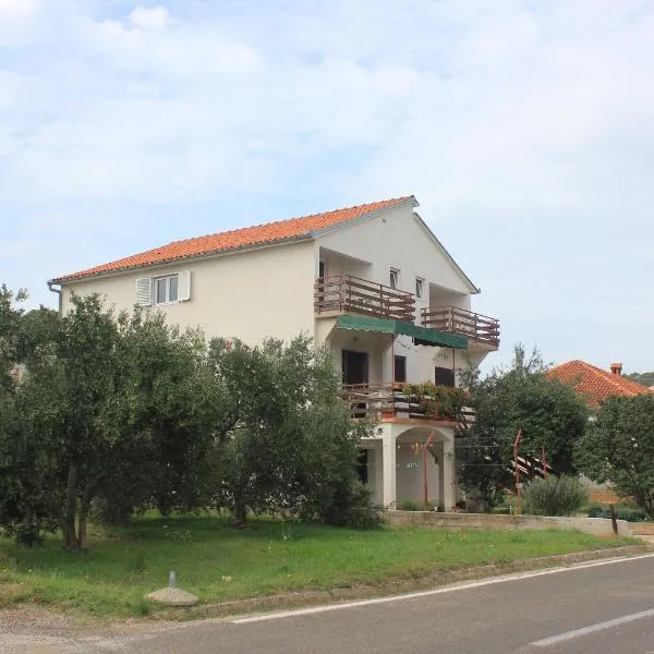 Apartments with a parking space Kraj, Pasman - 8502，位于Otok Pašman的酒店