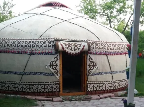 Guesthouse Kishimzhan，位于Talas的酒店
